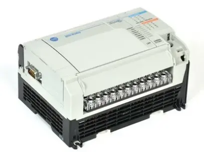 1764-24BWA Контроллер Allen-Bradley (б/у)