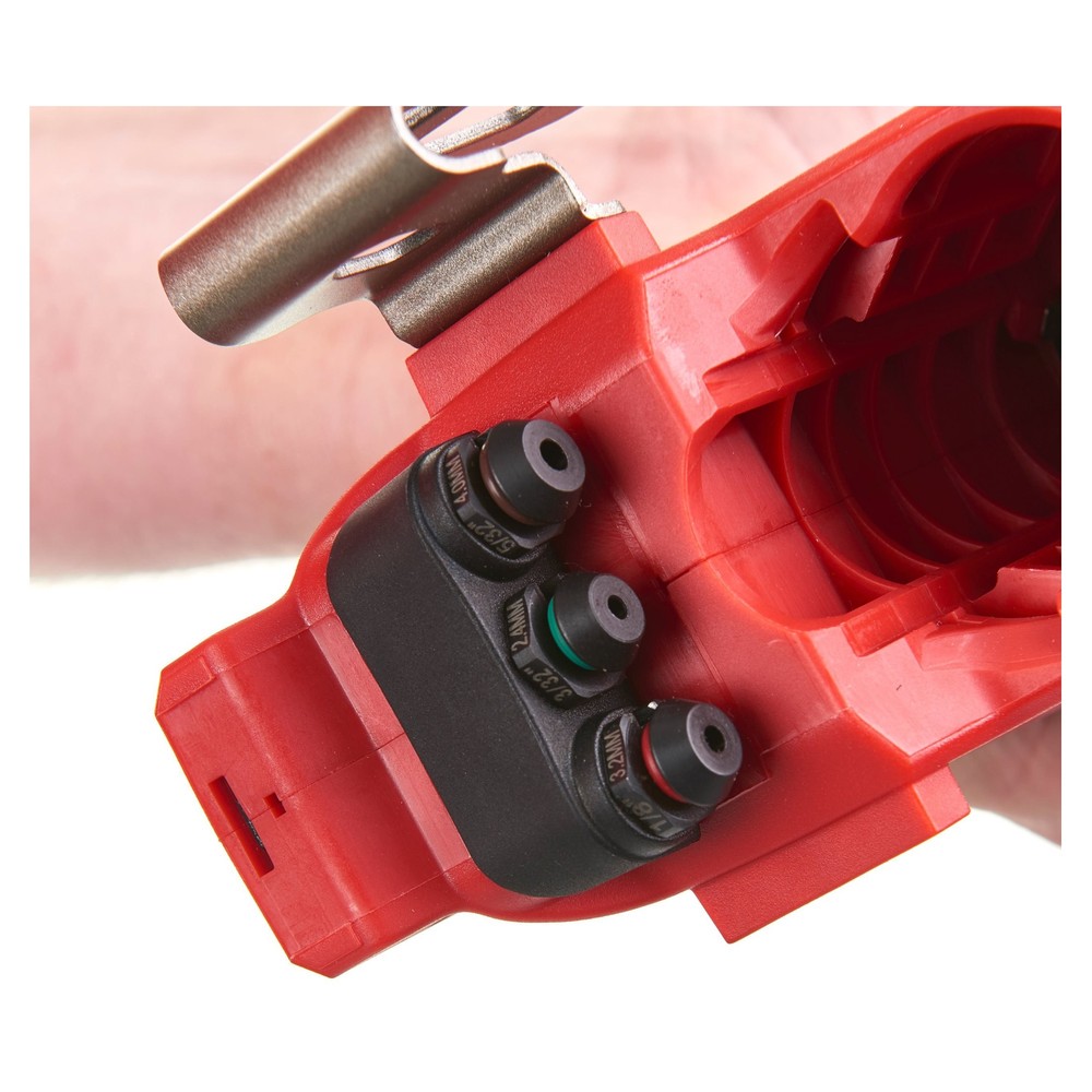 Заклепочник Milwaukee аккумуляторный M12 BPRT-201X (2,0А/ч. 1 аккум. кейс) 4933464405