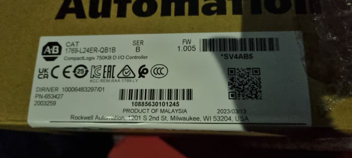 Контроллер ввода-вывода CompactLogix 750 КБ 1769-L24ER-QB1B CompactLogix 750KB DI/O Controller 1769-L24ER-QB1B